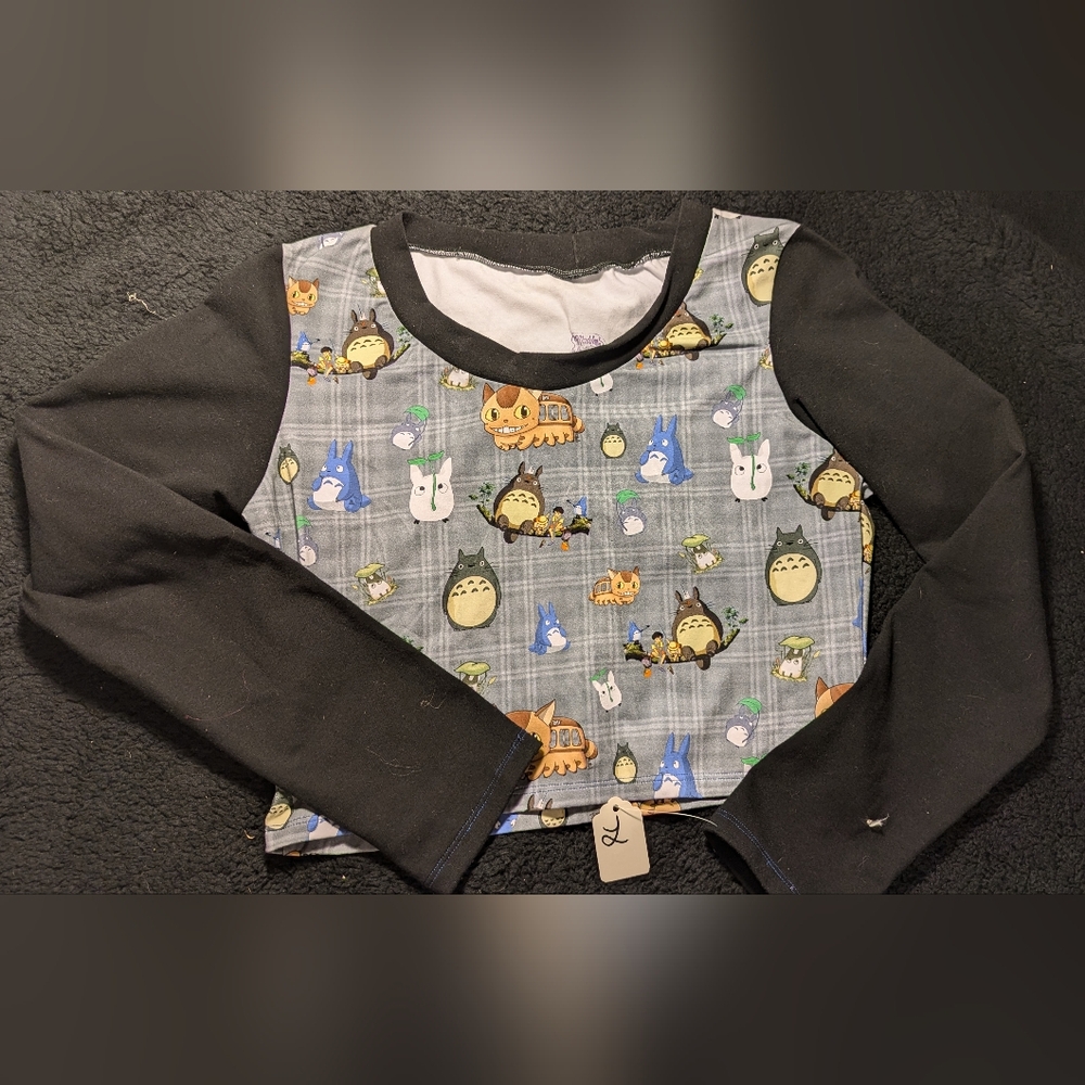 Large Long Sleeve Crop Top My Neighbor T0t0r0